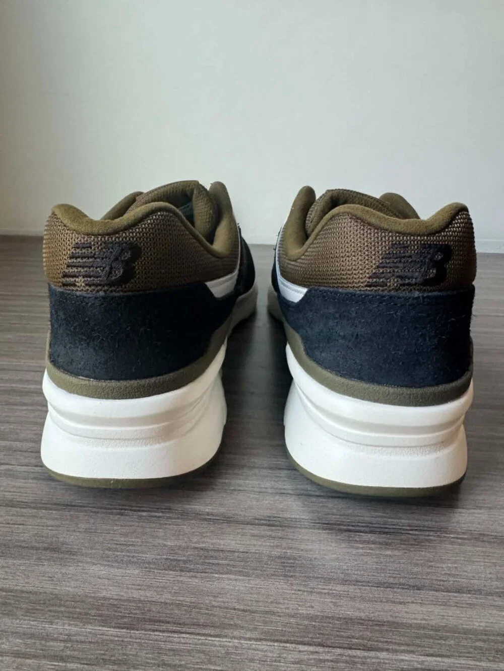 New Balance Men's 997 Sneakers Shoes Size 14 $100 Black/Dark Green